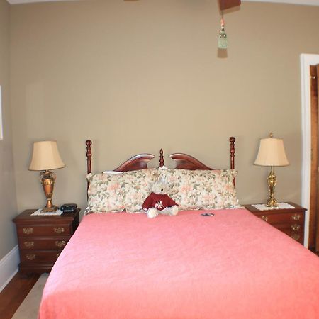 The Collins House Inn Marion Bagian luar foto