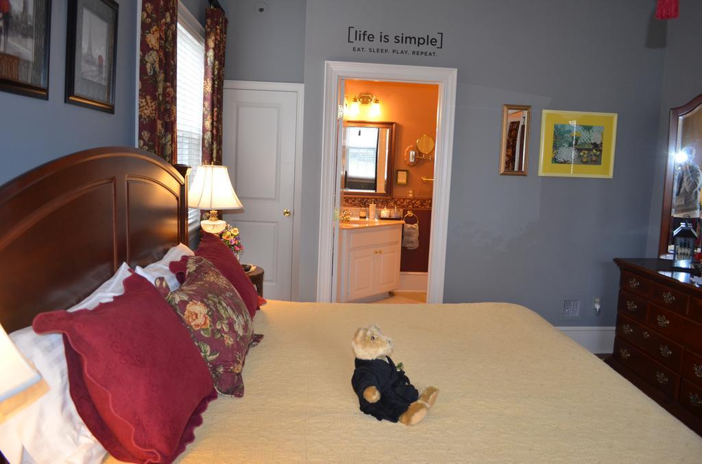 The Collins House Inn Marion Bagian luar foto