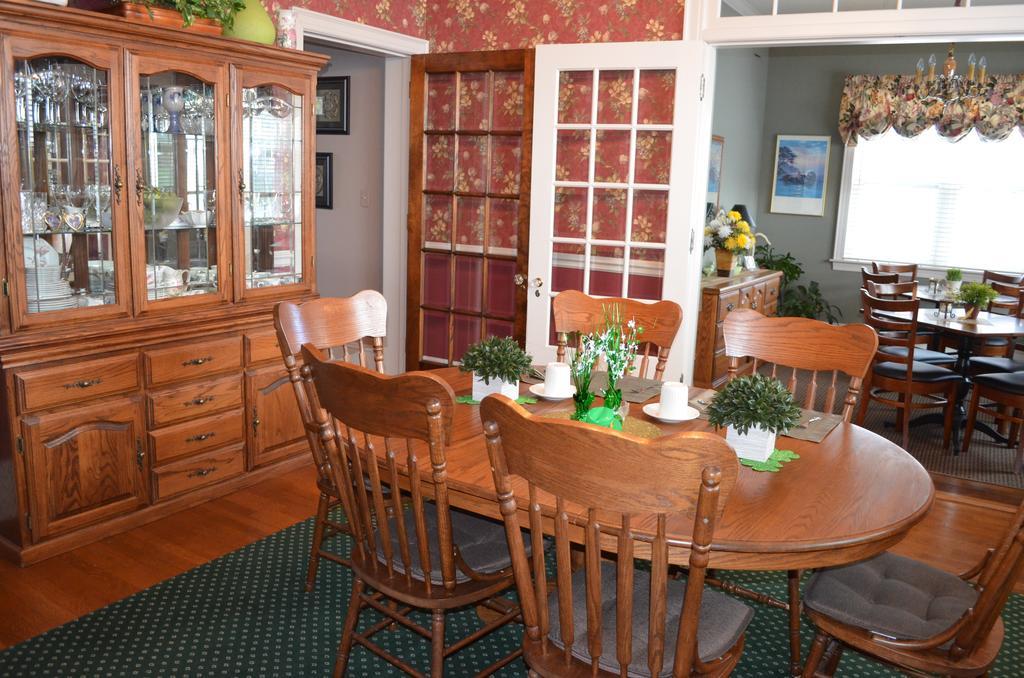 The Collins House Inn Marion Bagian luar foto