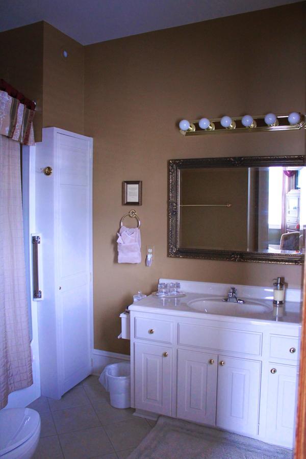 The Collins House Inn Marion Bagian luar foto