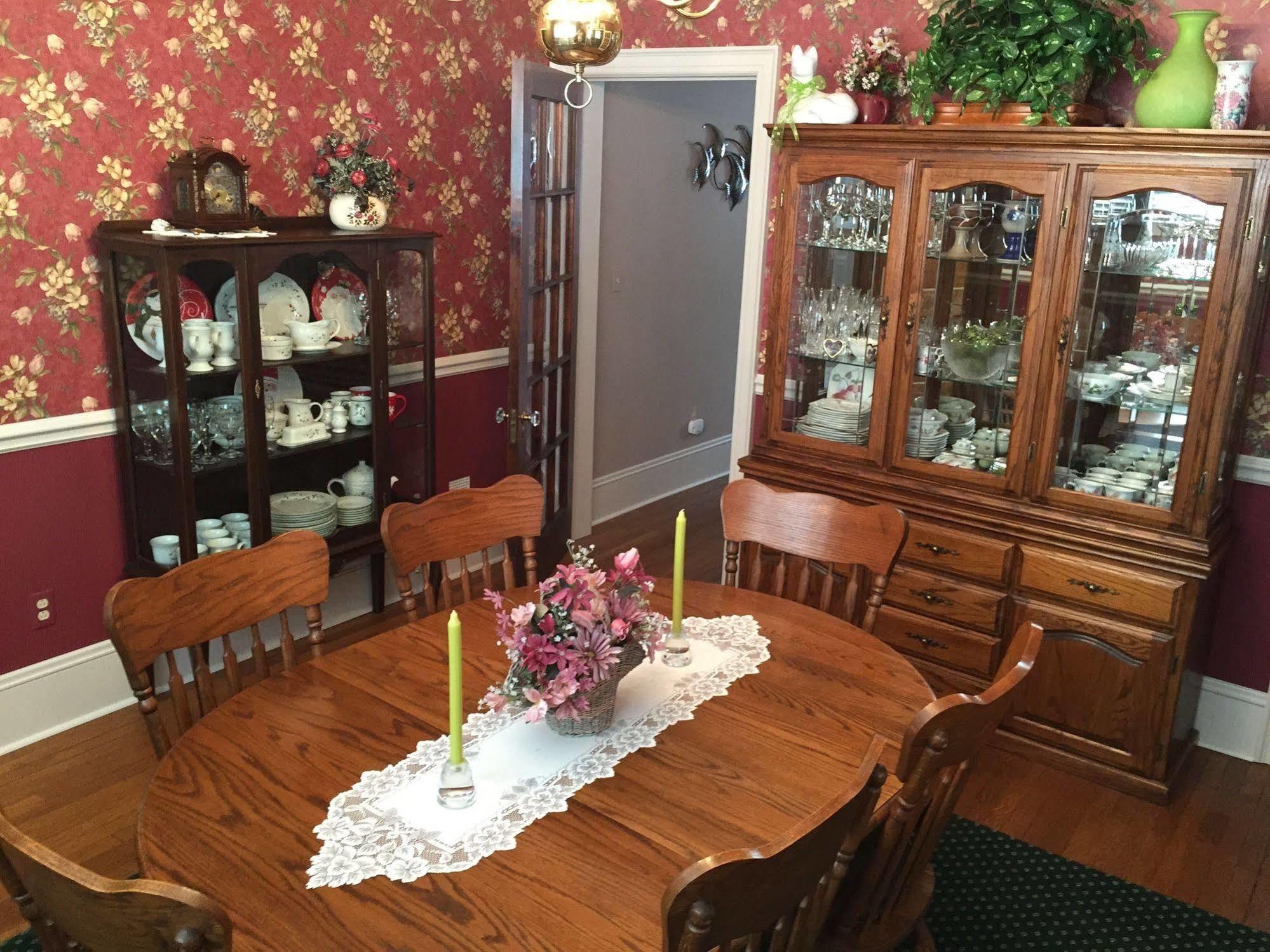 The Collins House Inn Marion Bagian luar foto