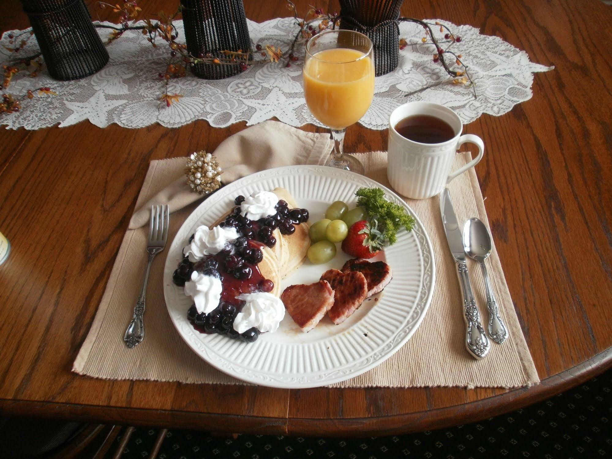 The Collins House Inn Marion Bagian luar foto